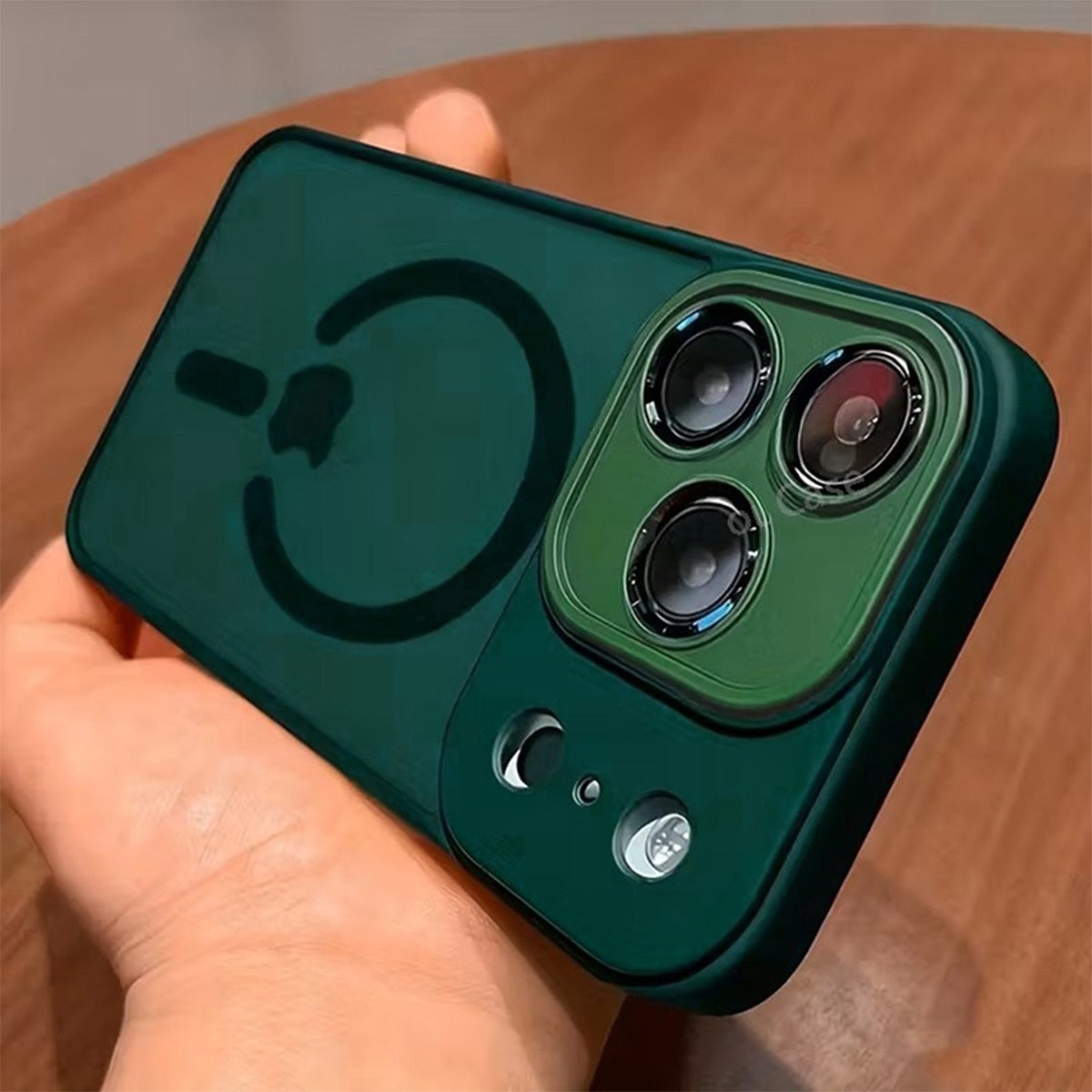 Luxury Magnetic Wireless Charge Phone Case For iPhone 17 Air 16 15 14 13 12 11 Pro Max Plus Matte Translucent Hard PC Armor Shockproof Camera Lens Protection Cover